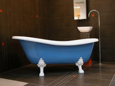 Luxus Badewanne freistehend Blau Weiß von Casa Padrino Barock Interior Luxus Badewanne freistehend in Blau Weiß aus dem Hause Casa Padrino